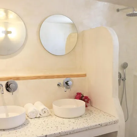 Stoa Cave Apartment Messaria (Santorini)