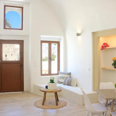 Apartment Stoa Cave Messaria (Santorini)