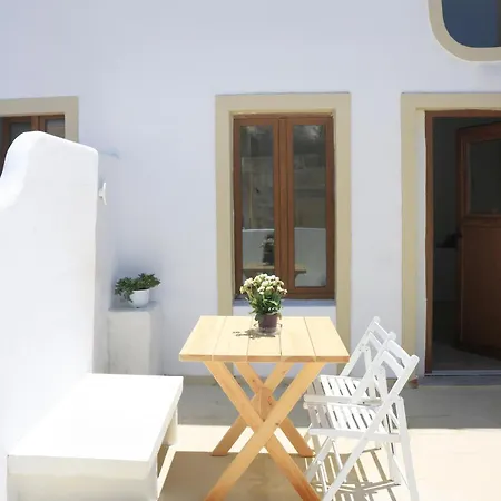 Stoa Cave Apartment Messaria (Santorini)