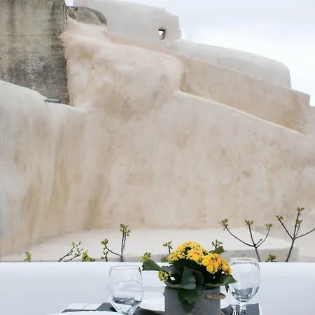 Stoa Cave Apartment