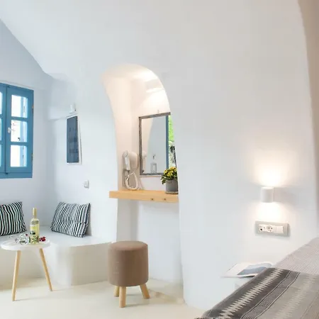 Apartment Stoa Cave Messaria (Santorini)